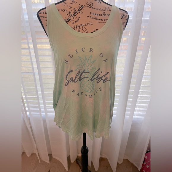 Salt Life tank - Picture 1 of 2